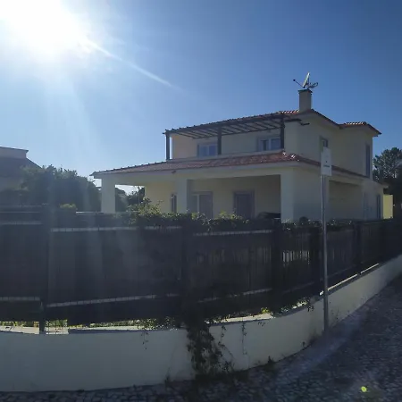 Holiday home Casa Freitas Sesimbra